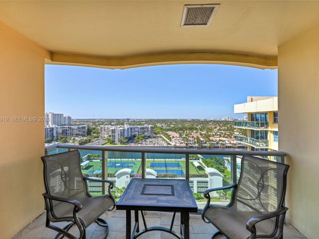 Apartment for rent  Unit #PH30 - photo 7444362