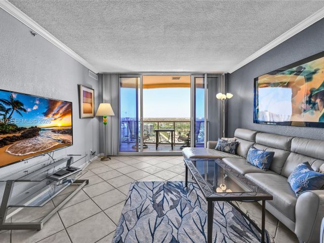 Apartment for rent  Unit #PH30 - photo 7444363