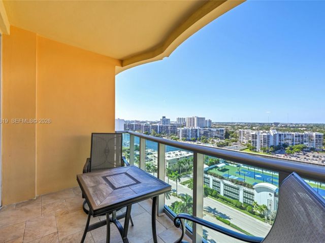 Apartment for rent  Unit #PH30 - photo 7444365