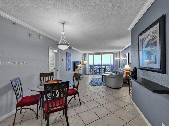 Apartment for rent  Unit #PH30 - photo 7444372