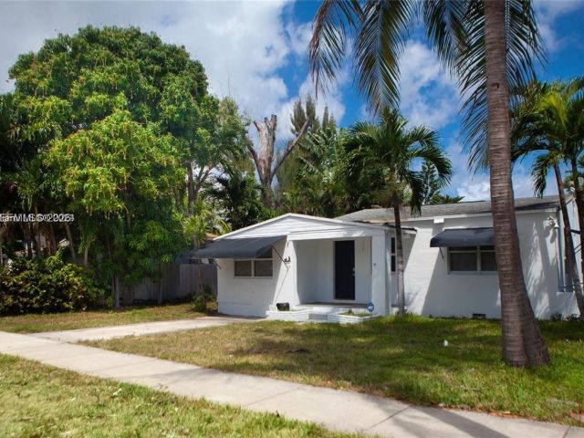 Home for sale at 1821 Harding St - photo 7442938