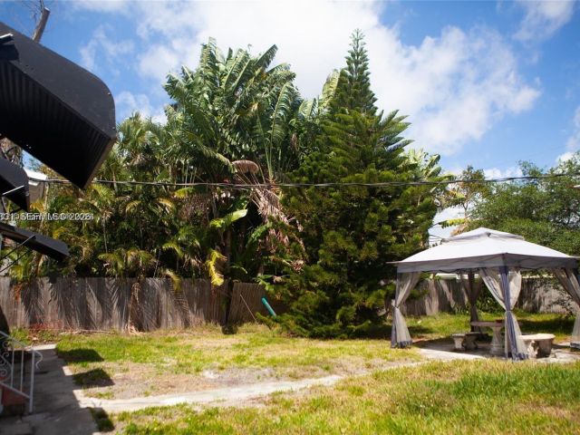 Home for sale at 1821 Harding St - photo 7442940