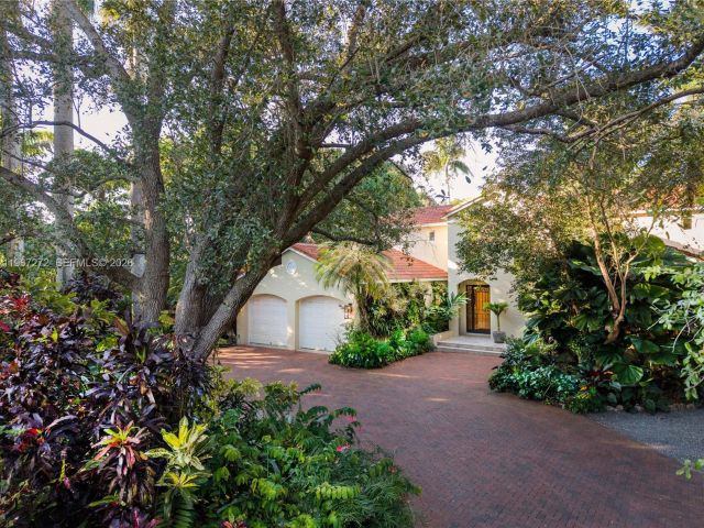 Home for sale at 4867 SW 82nd St - photo 7442798