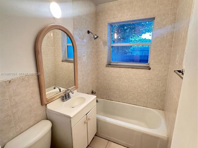 Home for sale at 1829 Harding St - photo 7442952