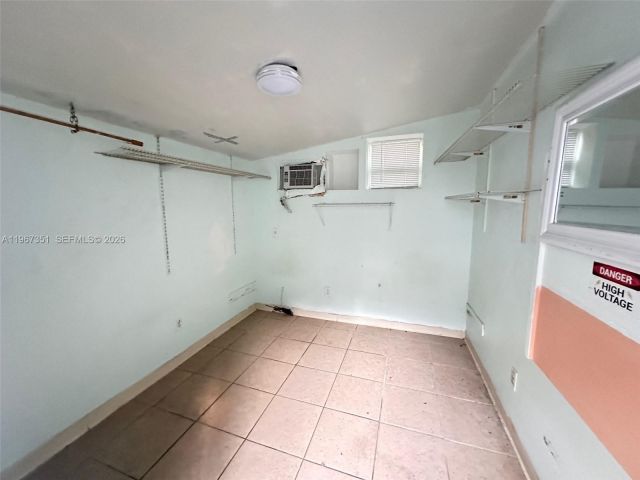 Home for sale at 1829 Harding St - photo 7442957