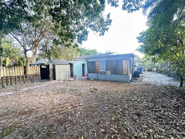 Home for sale at 1829 Harding St - photo 7442959