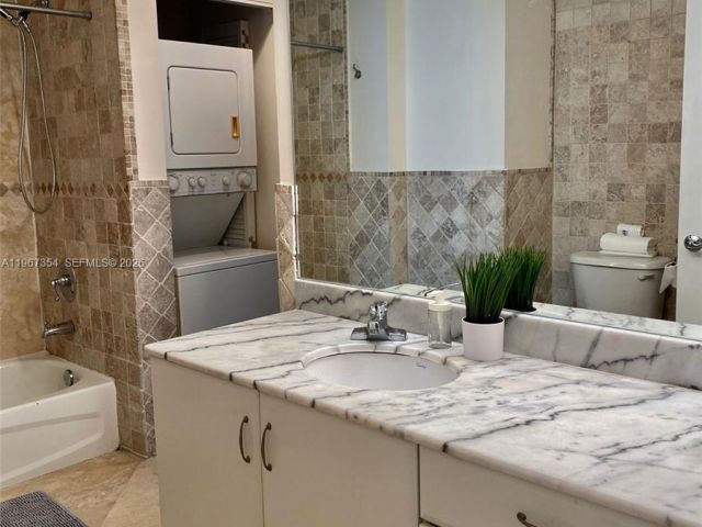 Apartment for sale  Unit #4217 - photo 7446685