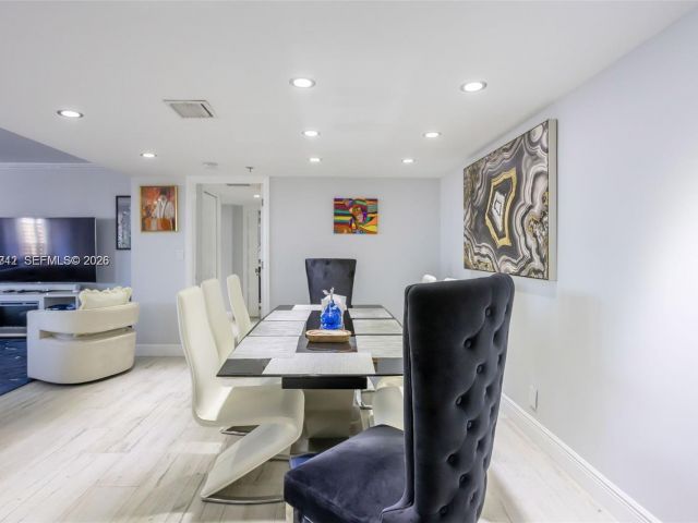 Apartment for sale  Unit #PH3A - photo 7442640