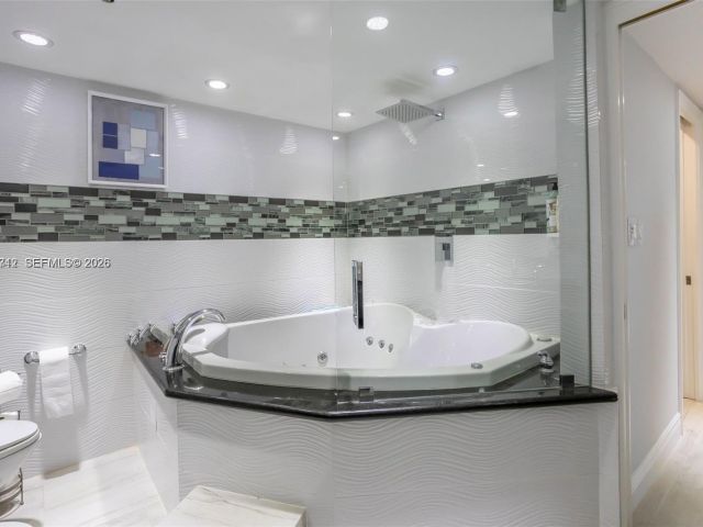 Apartment for sale  Unit #PH3A - photo 7442650