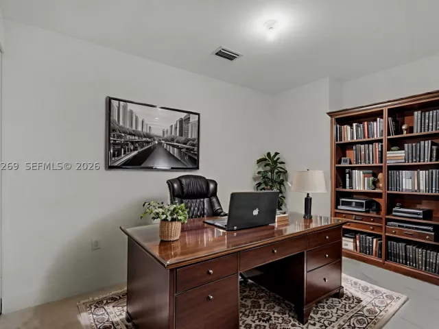 2-bedroom condo for sale in Miami - 700 NE 24th ST 1806 - MondialRealty