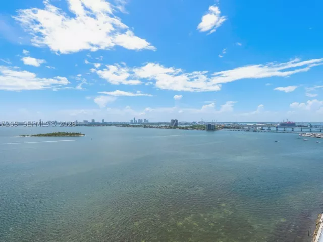 2-bedroom condo for sale in Miami - 700 NE 24th ST 1806 - MondialRealty