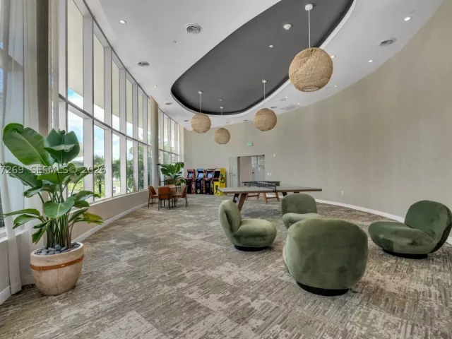 2-bedroom condo for sale in Miami - 700 NE 24th ST 1806 - MondialRealty