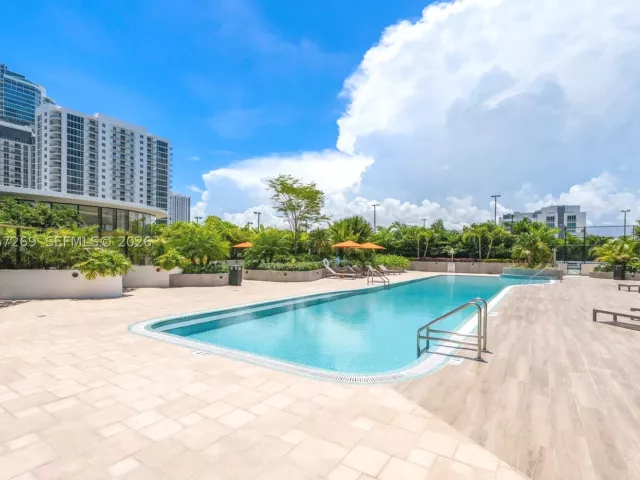 2-bedroom condo for sale in Miami - 700 NE 24th ST 1806 - MondialRealty