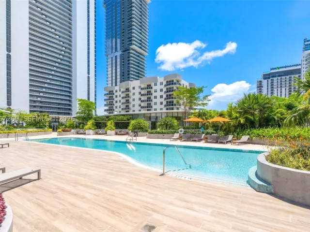 2-bedroom condo for sale in Miami - 700 NE 24th ST 1806 - MondialRealty