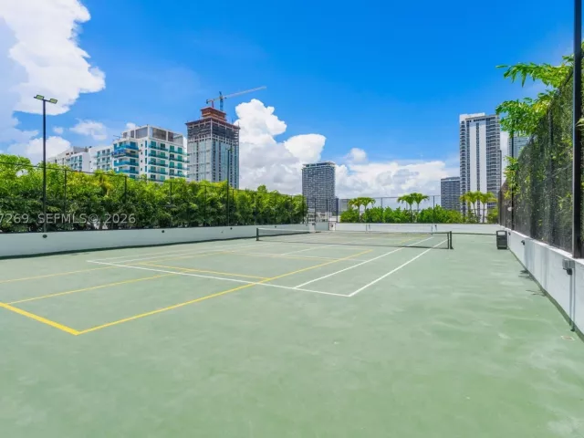 2-bedroom condo for sale in Miami - 700 NE 24th ST 1806 - MondialRealty