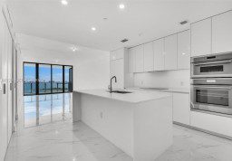 Apartment #1806 at Aria Reserve