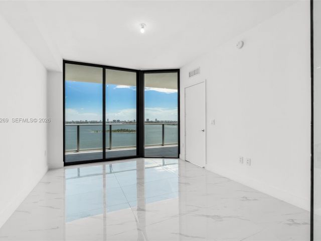 Apartment for sale  Unit #1806 - photo 7444594