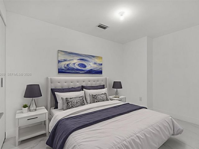 Apartment for sale  Unit #1806 - photo 7444602