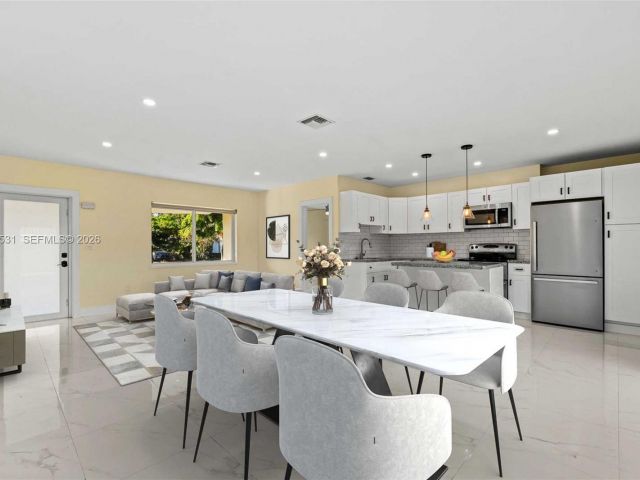 Home for rent at 6851 SW 48th Ter - photo 7442753