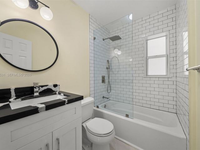 Home for rent at 6851 SW 48th Ter - photo 7442766