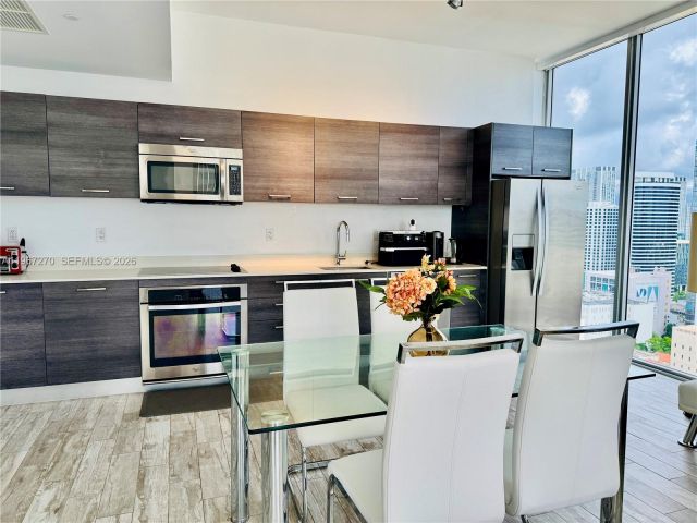 Apartment for rent  Unit # - photo 7440992