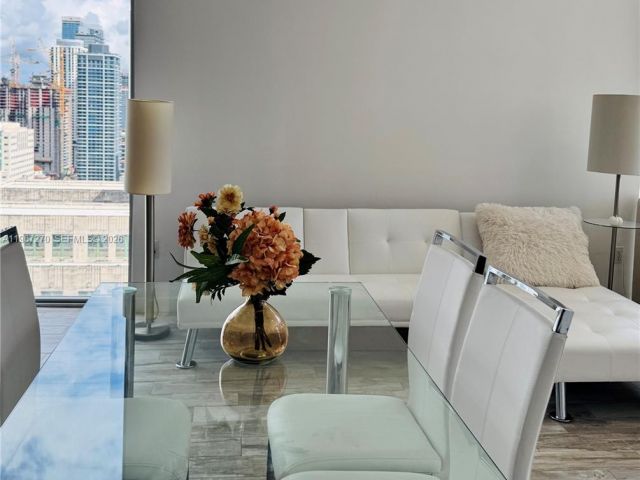 Apartment for rent  Unit # - photo 7440993