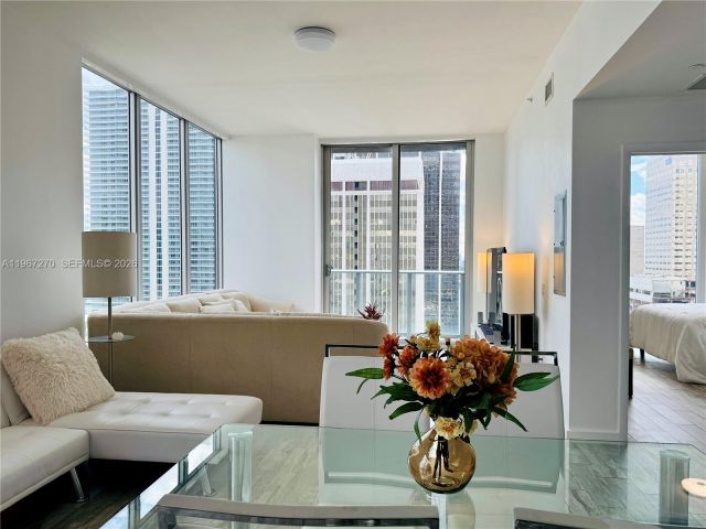 Apartment for rent  Unit # - photo 7440994