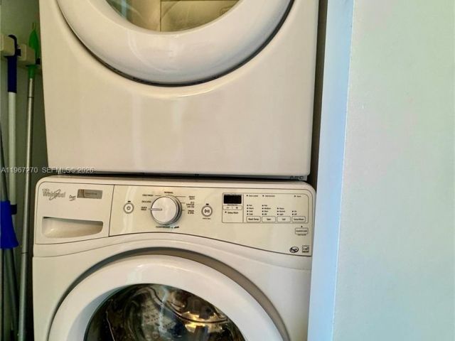 Apartment for rent  Unit # - photo 7440998