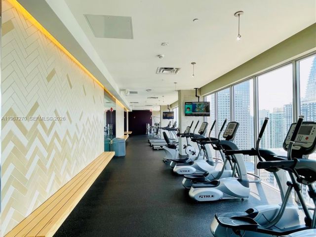 Apartment for rent  Unit # - photo 7441000