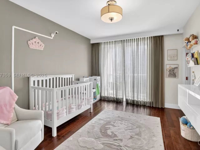 3-bedroom condo for sale in Aventura - 19400 Turnberry Way 1012 - MondialRealty