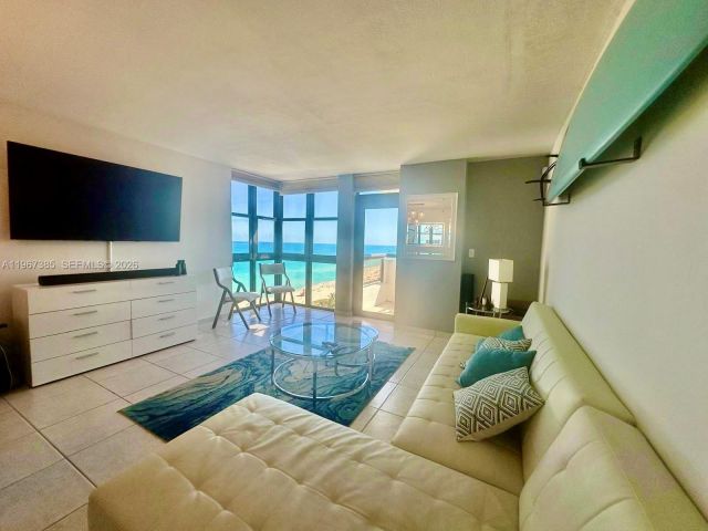 Apartment for rent  Unit #1914 - photo 7443385