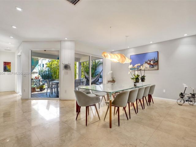 Home for sale at 1662 Diplomat Dr - photo 7444874