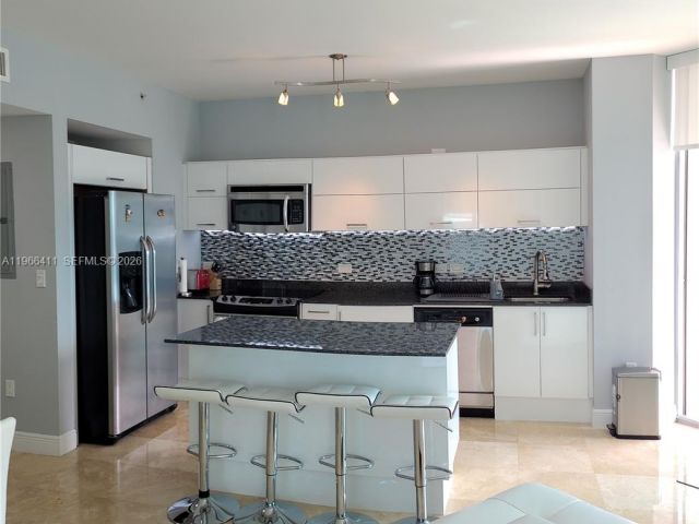 Apartment for sale  Unit #2714 - photo 7489356