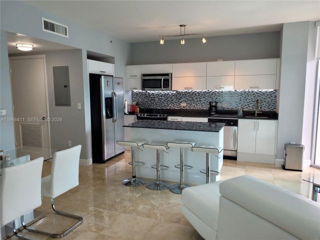 Apartment for sale  Unit #2714 - photo 7489360