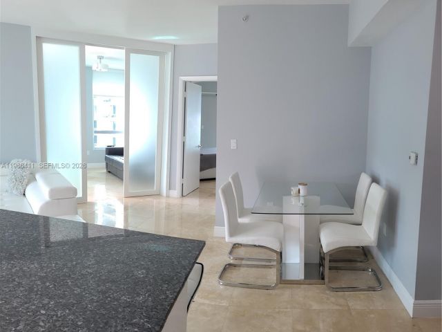 Apartment for sale  Unit #2714 - photo 7489366