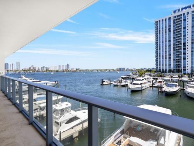 Apartment for sale  Unit #305 - photo 7445949