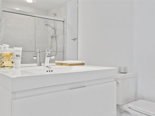 Apartment for sale  Unit #305 - photo 7445953