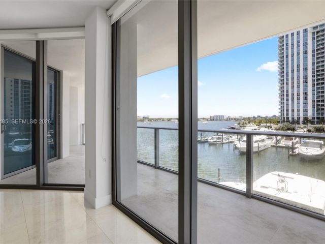 Apartment for sale  Unit #305 - photo 7445959