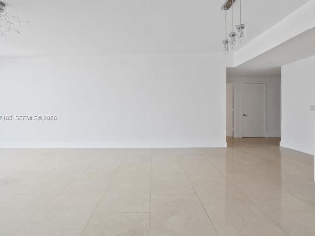 Apartment for sale  Unit #305 - photo 7445962