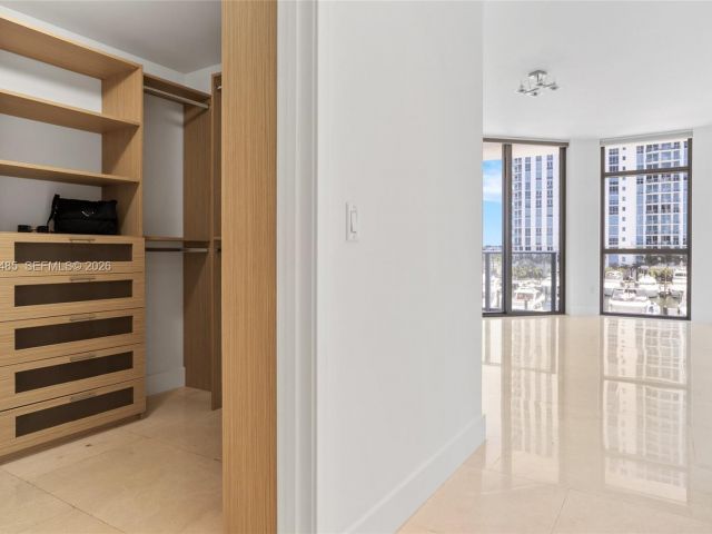 Apartment for sale  Unit #305 - photo 7445966