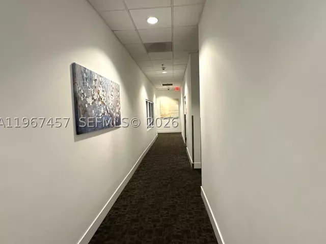 2-bedroom condo for rent in Miami - 1200 Brickell Bay Dr 1712 - MondialRealty