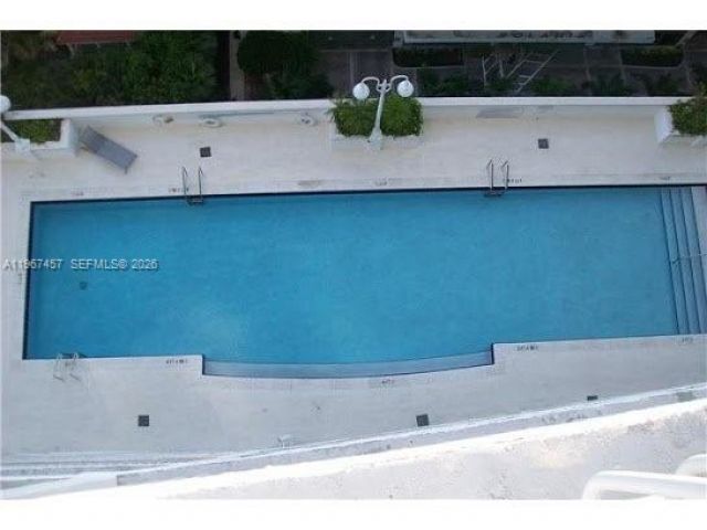 Apartment for rent  Unit #1712 - photo 7446655