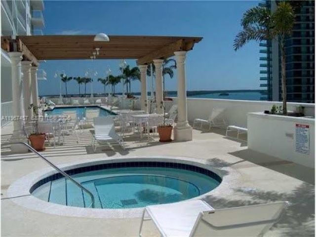 Apartment for rent  Unit #1712 - photo 7446656