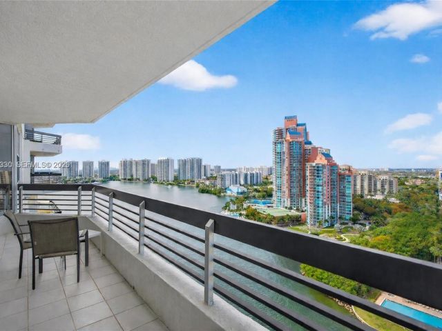 Apartment for sale  Unit #2202 - photo 7515786