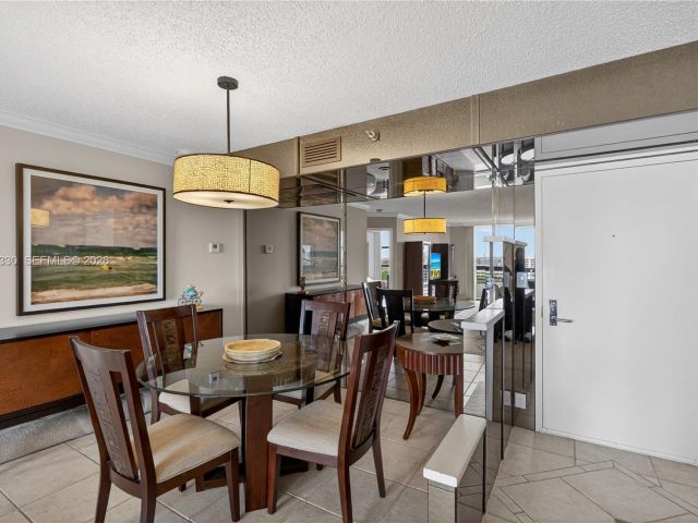 Apartment for sale  Unit #2202 - photo 7515792