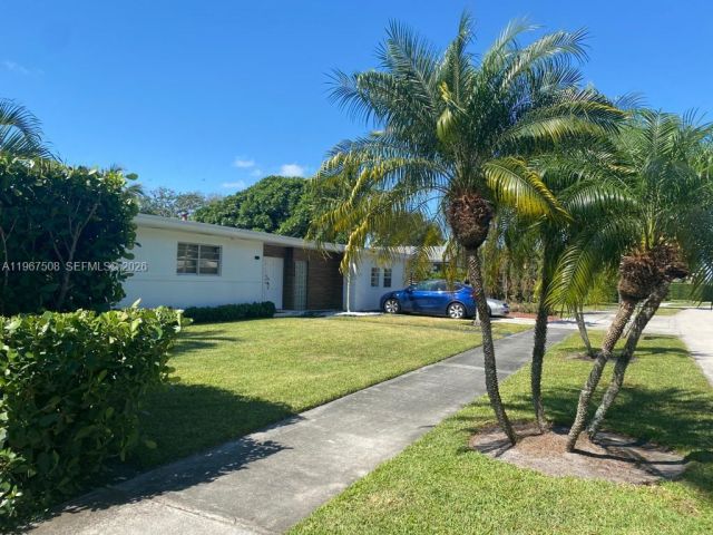 Home for rent at 2040 NE 197th Ter - photo 7443412