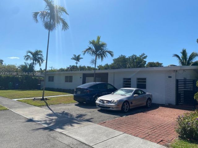 Home for rent at 2040 NE 197th Ter - photo 7443413