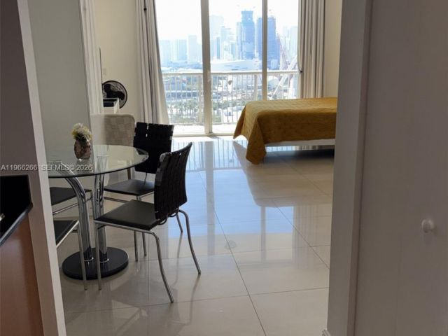 Apartment for rent  Unit #2208 - photo 7444755