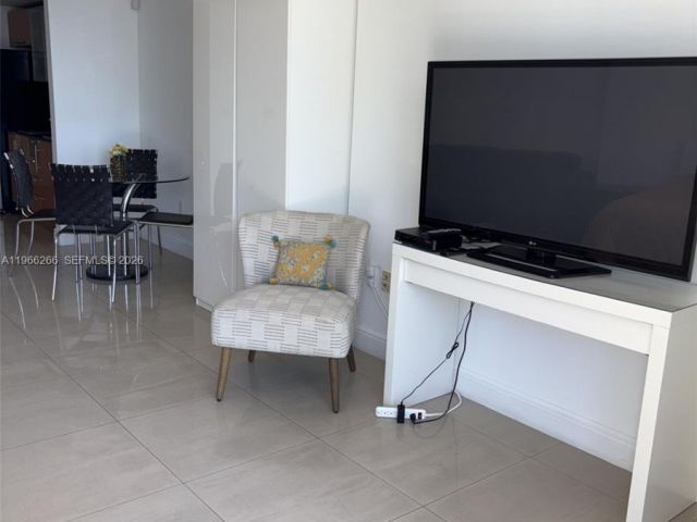 Apartment for rent  Unit #2208 - photo 7444759