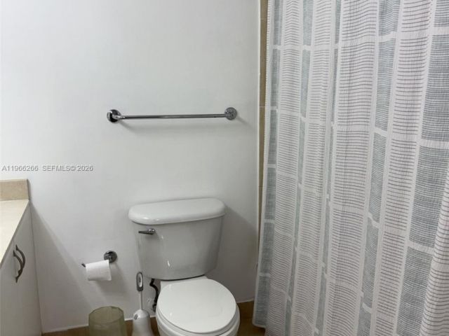 Apartment for rent  Unit #2208 - photo 7444764